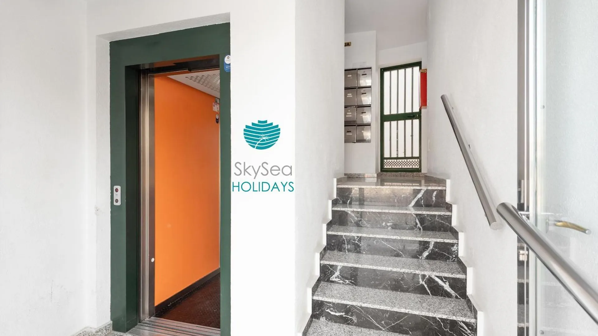 Skysea Holidays Malaga Centro Frente Al Rio Apartment