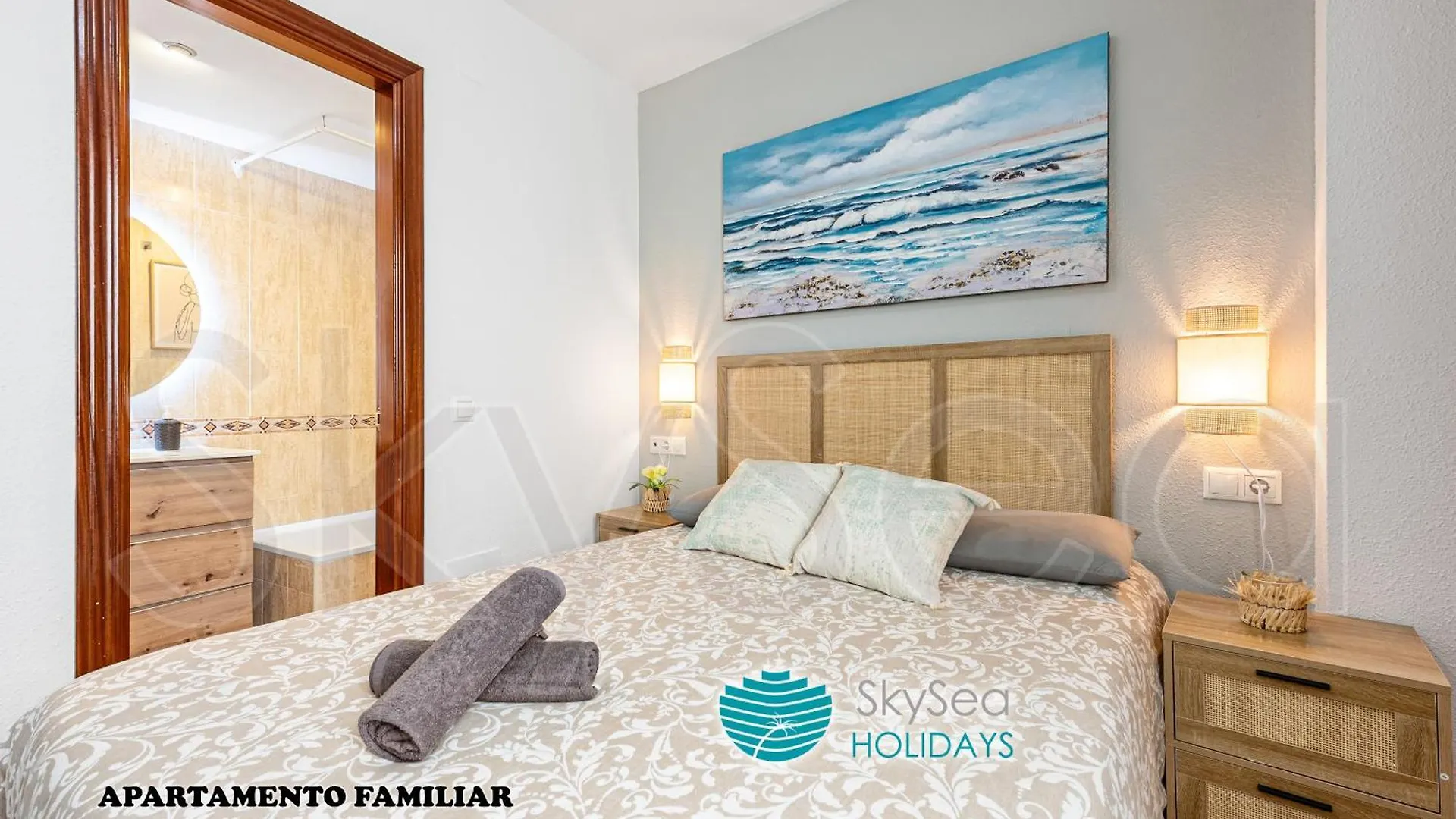 Skysea Holidays Malaga Centro Frente Al Rio 0*,